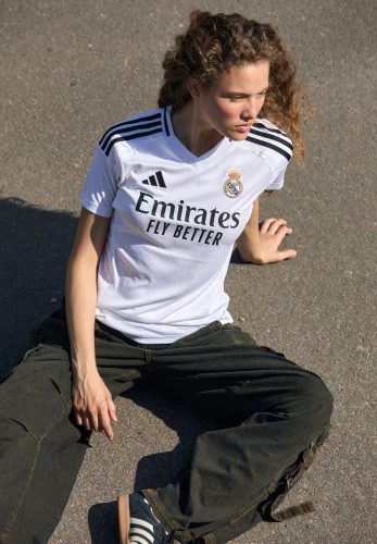 24/25 Real Madrid Home Jersey photo review