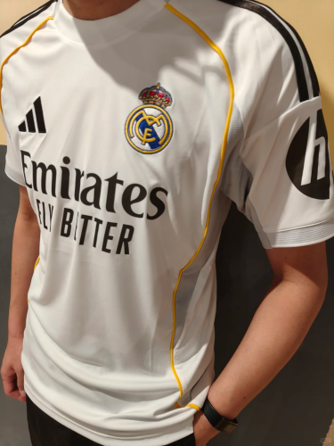 Real Madrid Home Jersey 25/26 photo review